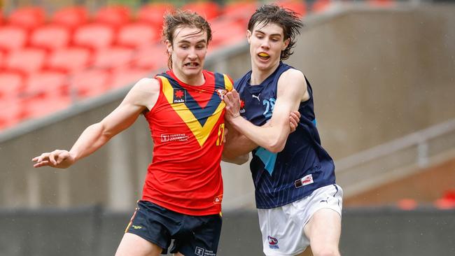 Harry O'Farrell in action for Vic Metro at the Under-16 National Championships in 2022.