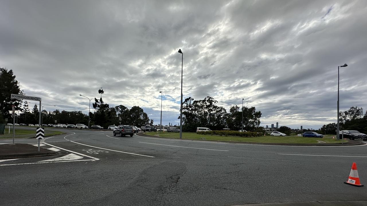 Traffic being detoured at Robina Parkway by Boowaggan Road. Picture: Ashleigh Jansen