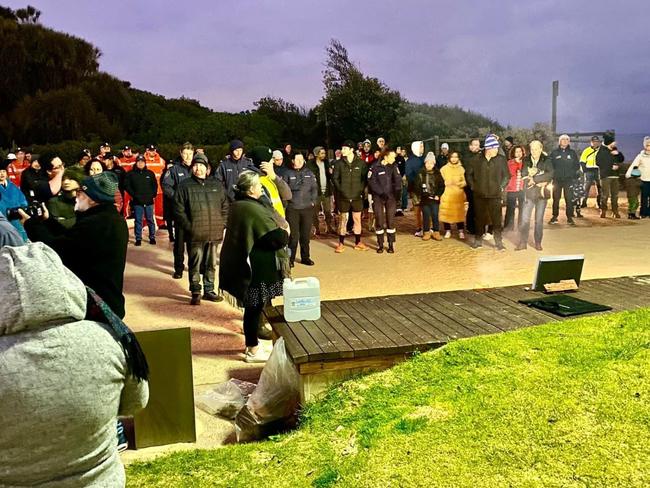 Attended the vigil of Andres Pancha at Frankston Pier this morning at 7am. He tragically lost his life whilst fishing. Mayor of Frankston, Nathan Conroy was in attendance with his wife and son, along with Councillors, the SES, police, paramedics and also the  Filipino community and our community of Frankston. Rest in Eternal Peace and we offer our deepest condolences sympathies to the family. Source: facebook/Advance Frankston