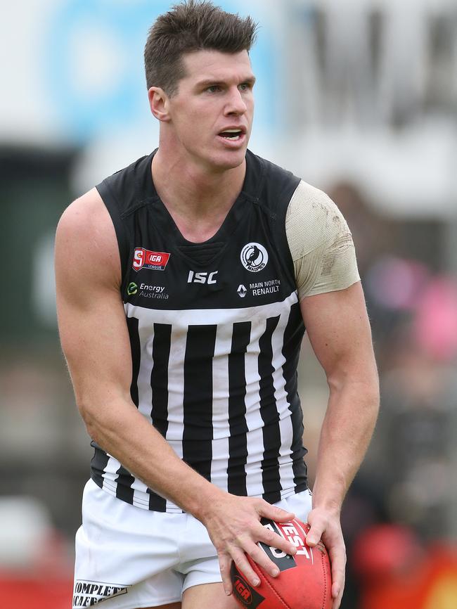 Paul Stewart in action for Port Adelaide Magpies. Picture: Stephen Laffer