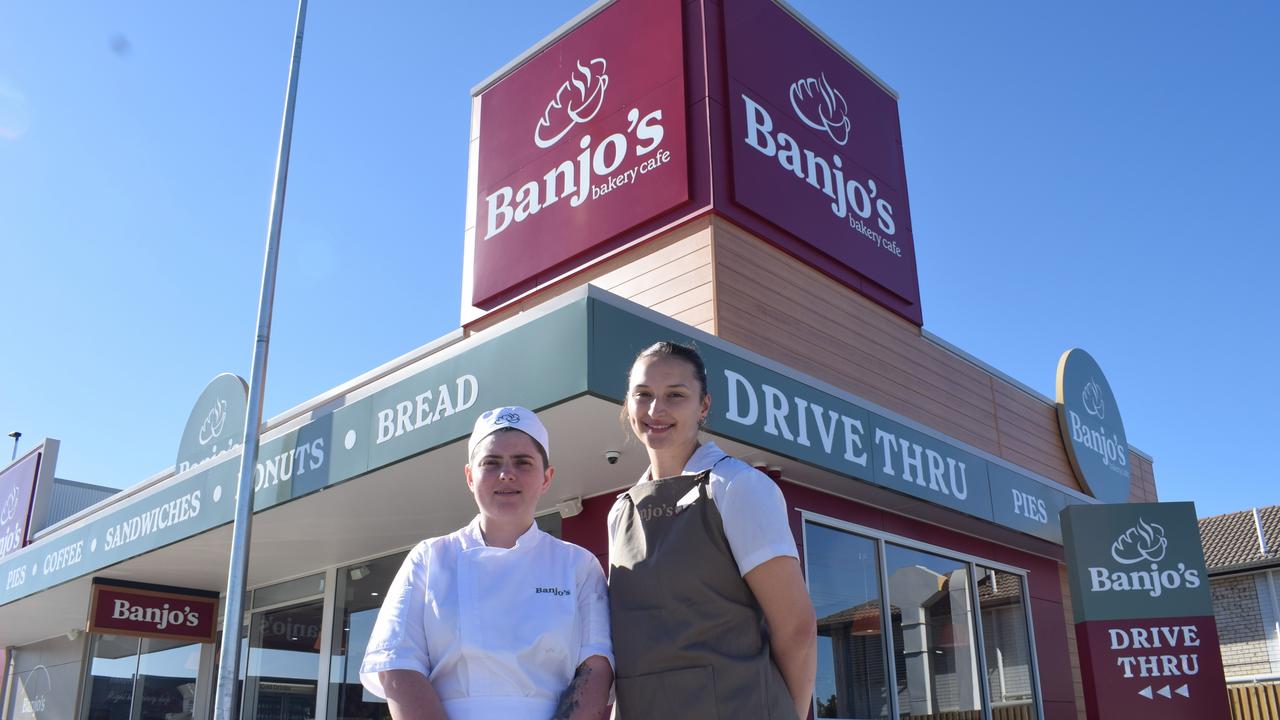 Banjo's Bakery Rockhampton co-franchisees Samantha Rayner and Tahlia Zabel. Picture: Aden Stokes