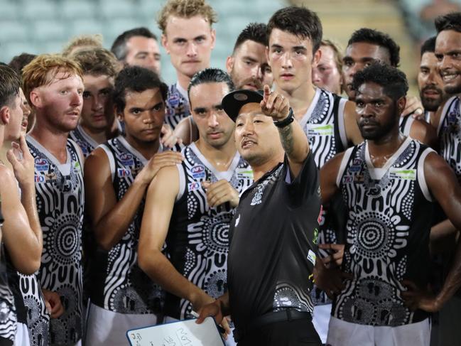 Palmerston coach Josh Heath directed his side to a strong win over Darwin Buffaloes. Picture: Celina Whan / AFLNT Media