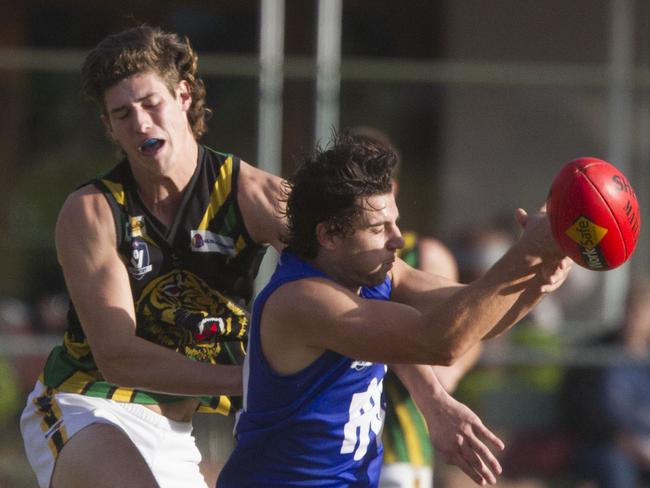 Nepean FL: Hastings v Dromana at Thomas Barclay Oval Hastings. Dale Alanis from Hastings Daniel Marchesani from Dromana Picture: Richard Serong