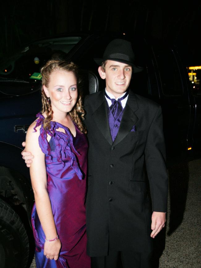 JUNE 06, 2004: Kelly Simpson, 16 and Geoff Ham, 17 from Hillcrest Christian College at the Crowne Plaza in Surfers Paradise for their school formal. PicMike/Batterham - socials.