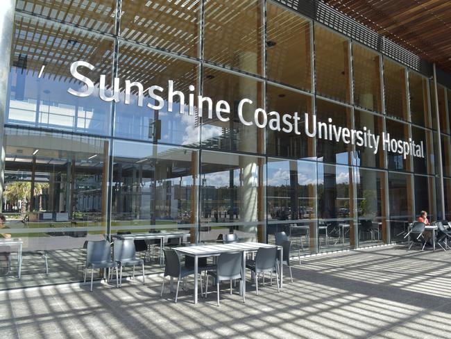 Tour of the Sunshine Coast University Hospital (SCUH).Exterior of the building.