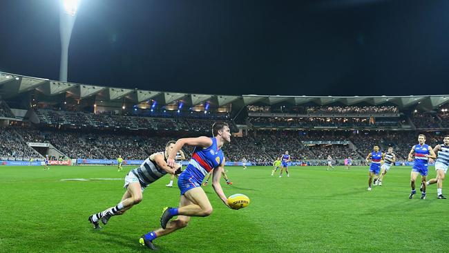 Geelong and the Western Bulldogs clash at Simonds Stadium.