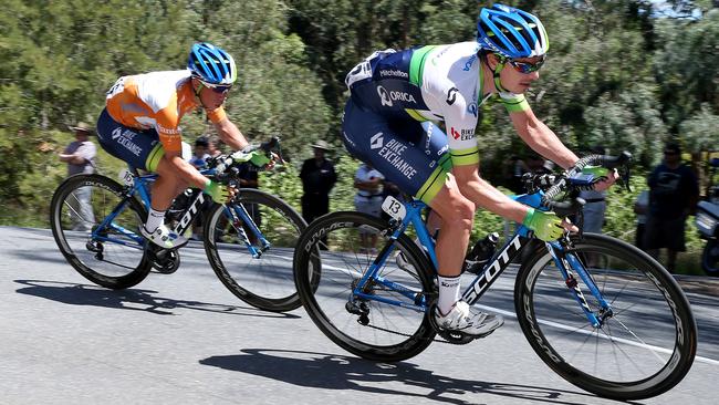 Tour Down Under - Stage 2 - Unley to Stirling. Caleb Ewan, Ochre Jersey keeps safe behind team mate Daryl Impey. Photo Sarah Reed.