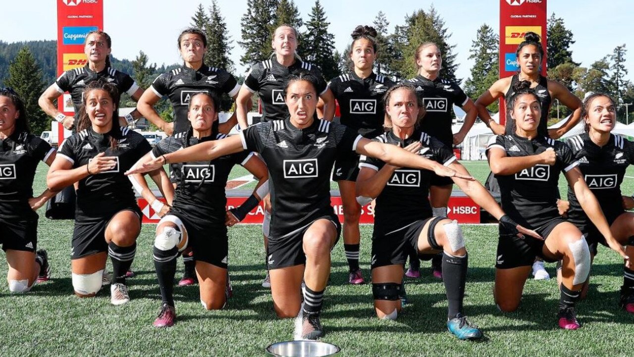 New Zealand's Sevens team smashed Australia in the final of the Langford Sevens.