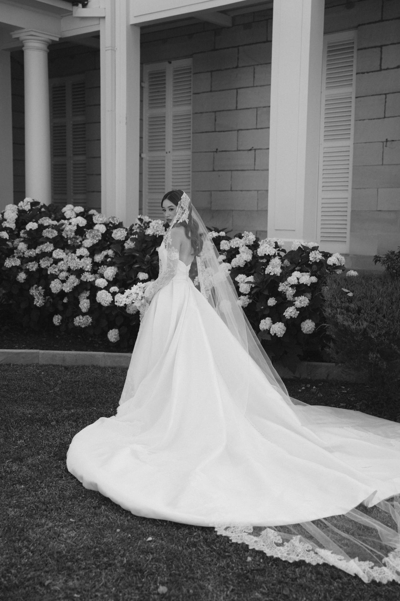 The Biggest Wedding Dress Trends Of 2024 Vogue Australia