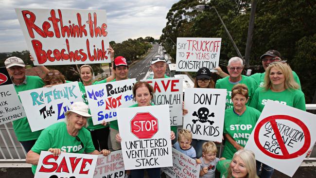 Parents and residents are worried about the negative effects that construction of the Beaches Link Tunnel, and associated traffic changes, will have on the school and surrounding streets. Picture: AAP/Adam Yip