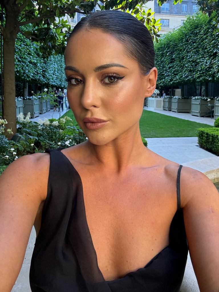 Reality star Louise Thompson has opened up about her recent stoma surgery. Picture: Instagram/LouiseThompson
