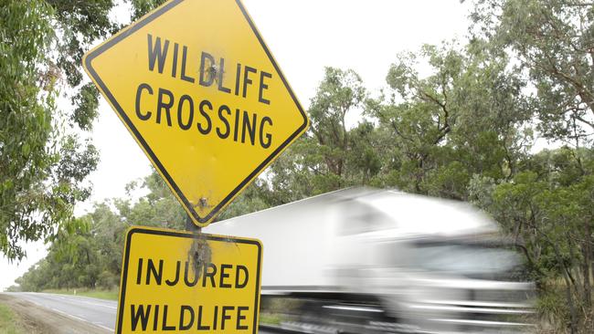 A wildlife sign located on southern side of Wellington Rd Lysterfield, east of the Lysterfield Transfer Station.