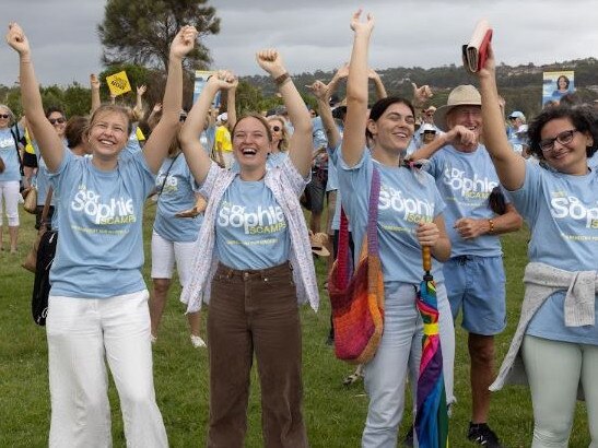 Supporters of the independent candidate for the seat of Mackellar, Sophie Scamps, get ready to meet supporters of the independent MP for the federal electorate of Warringah Zali Steggall (left), at Dee Why. Picture: Supplied