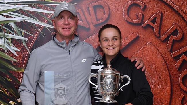 Craig Tyzzer with Ash Barty at Roland Garros.