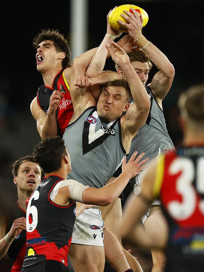 Todd Marshall takes a huge pack mark. Picture: Daniel Pockett/Getty Images