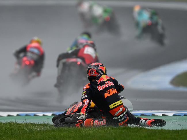 Filippo Farioli crashes in the slippery conditions. Picture: Quinn Rooney/Getty