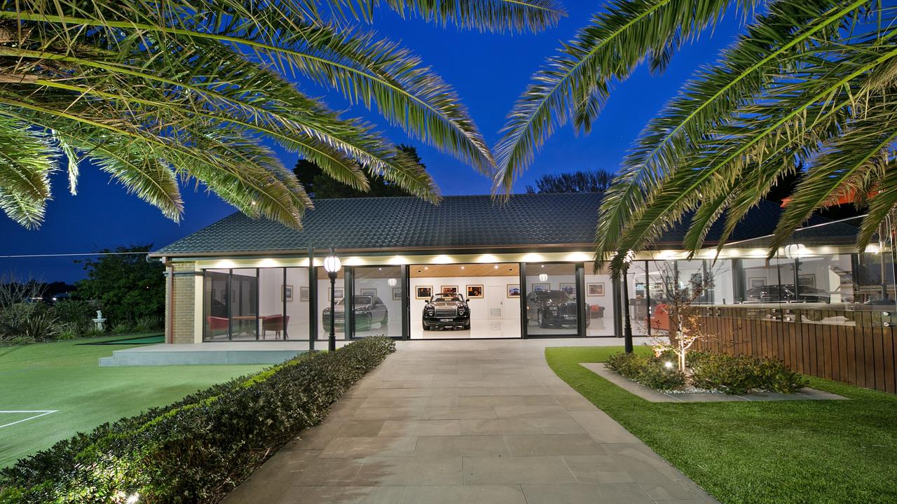 4 Denistoun Ave, Mt Eliza on market for $16.5m-$18m.