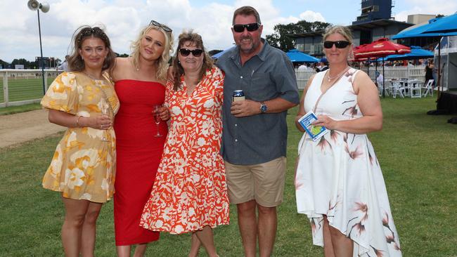 Sophie Middleton, Tayla Paton, Andrea Palling, Peter Palling and Sharni Mitchell attend the Ballarat Cup. Picture: Brendan Beckett