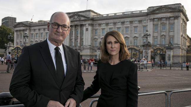 Sunrise hosts David Koch and Natalie Barr in front of Buckingham Palace in London three days after the death of Queen Elizabeth II. Photo: Ella Pellegrini