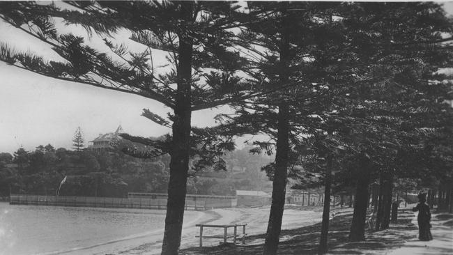 The ladies’ baths in the early 1900s. Picture Northern Beaches Library