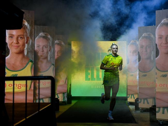 ADELAIDE, AUSTRALIA - SEPTEMBER 19: Rudi Ellis of the Diamonds  enters during game one of the international series between Australia Diamonds and England Roses at Adelaide Entertainment Centre on September 19, 2024 in Adelaide, Australia. (Photo by Mark Brake/Getty Images)