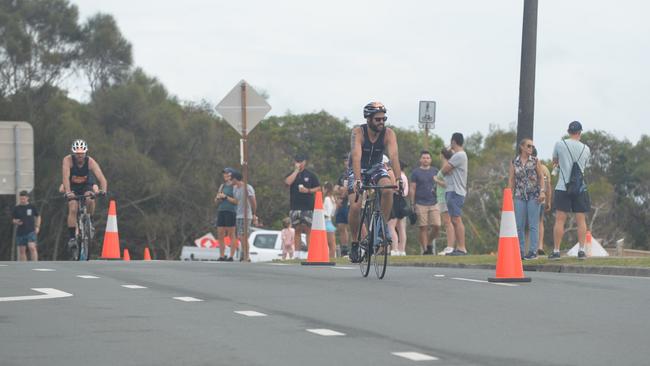 Action from the sprint event at the 2023 Mooloolaba Triathlon.