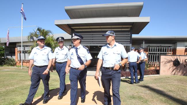 Police Commissioner Ian Stewart was at Coomera District Police Headquarters to discuss new changes that will affect operations at the station. Photo of him (C) with officers (L-R) Snr Sgt Rob Mulhern, Insp Mat Rosevear, Snr Sgt Chris Tritton.