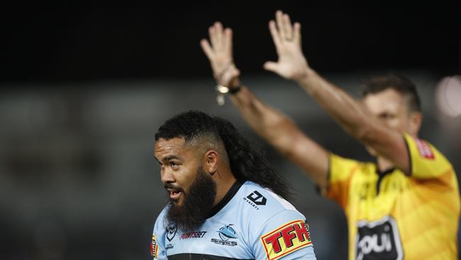 Siosifa Talakai was sin-binned for a shoulder charge on Bulldog Matt Doorey. Picture: Getty Images.