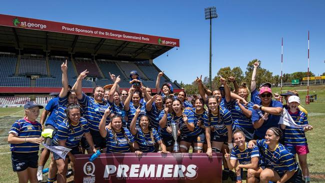 Easts women celebrate the grand final. PIC: Brendan Hertel/QRU