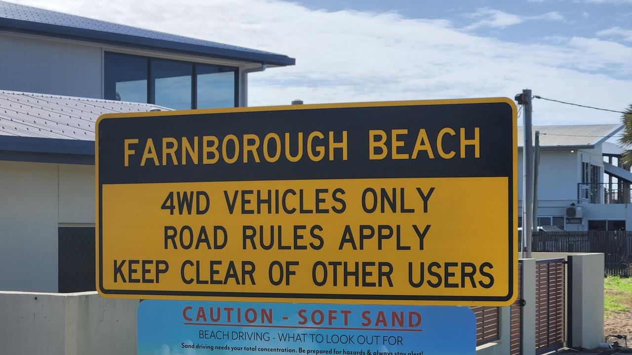 The sign just before the Bangalee access ramp to Farnborough Beach, off Hinz Avenue.