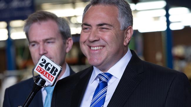 In between claiming taxpayer money to live in a house his wife already owns, Treasurer Joe Hockey encourages hunting down welfare cheats. For instance, working mums.