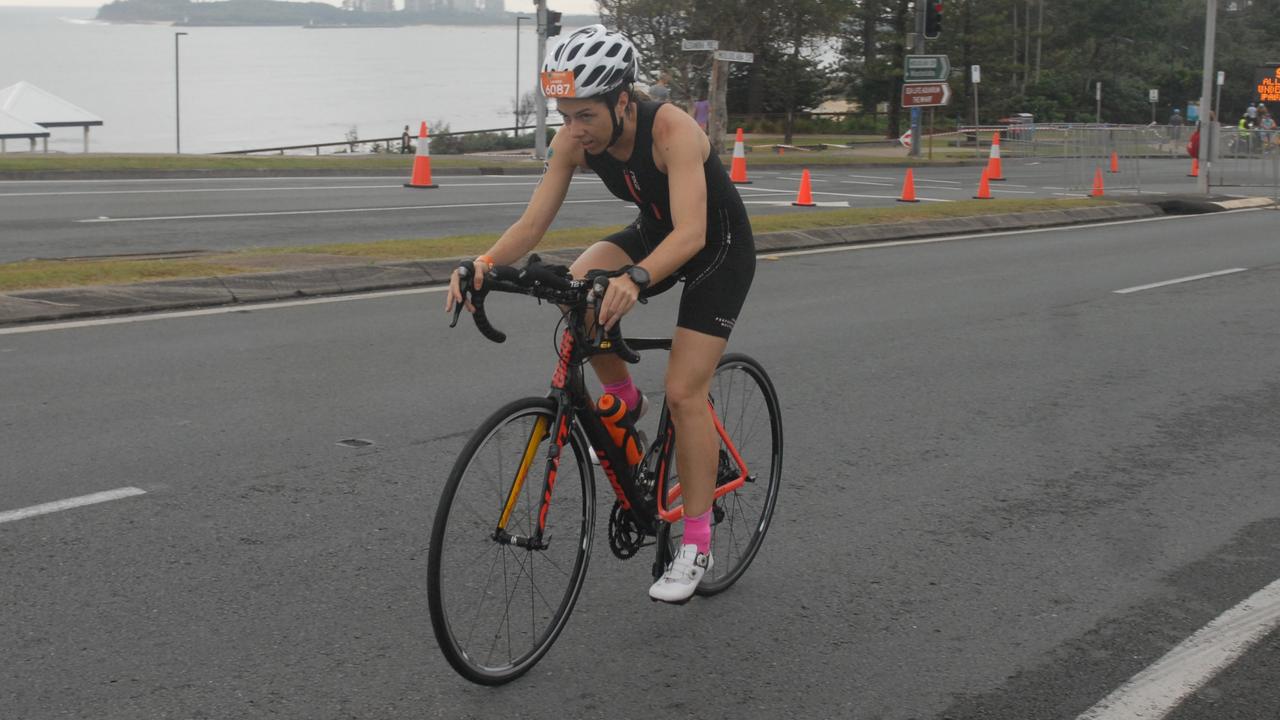 Action from the sprint event at the 2023 Mooloolaba Triathlon.