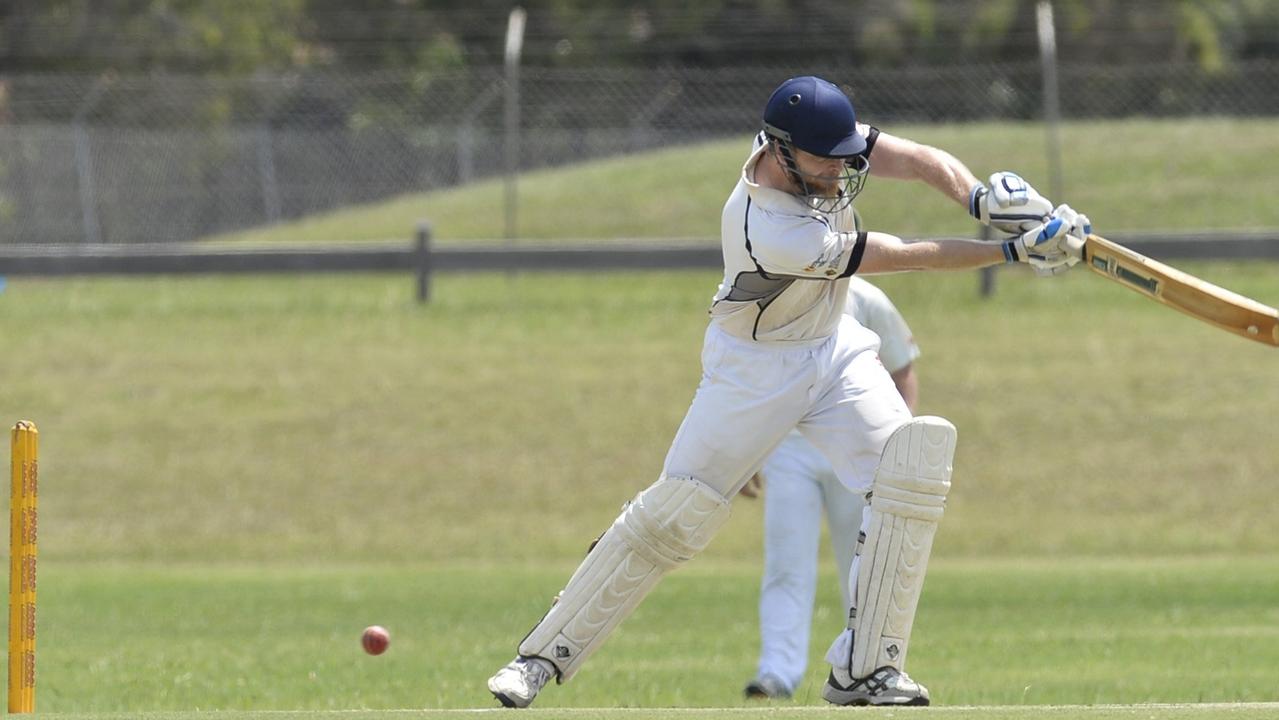 Stuart Keene bats for Southern District Magpies.