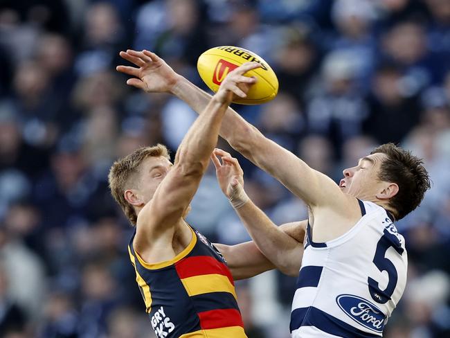 Nick Murray and Jeremy Cameron were pitted head-to-head on Sunday. Picture: Darrian Traynor/Getty Images.