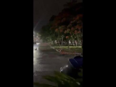 Fierce Winds From Hurricane Beryl Lash Quintana Roo