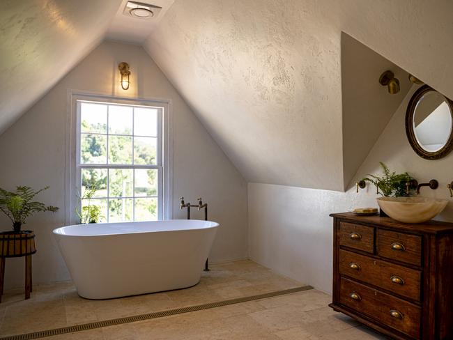 A bath with a view, in the newly renovated Lenna House at Forth. Picture: ABC TV