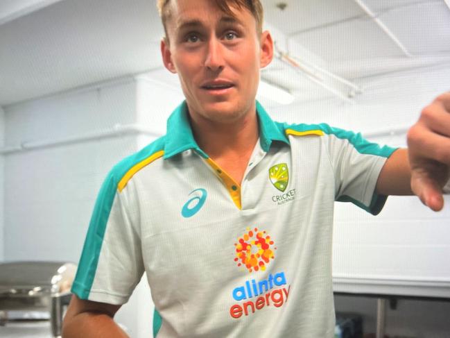 Marnus Labuschagne puts a toastie in the refrigerator before a net session in Brisbane.