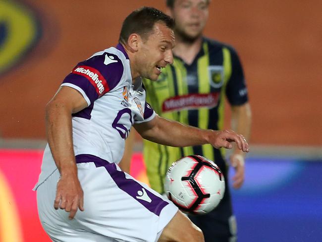 Brendon Santalab in action for Perth Glory. Picture: Getty Images