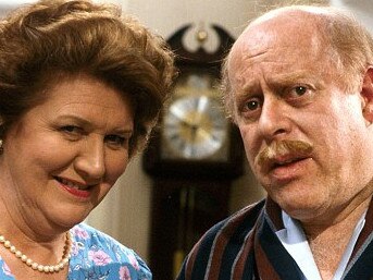 Keeping up Appearances (Patricia Routledge as Hyacinth Bucket and Clive Swift as Richard Bucket)