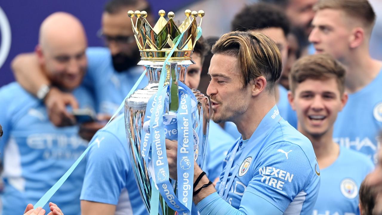 Man City Rallies to Win Premier League, Edging Liverpool by a