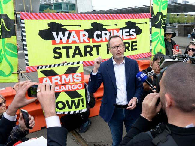 Greens Senator David Shoebridge speaks to protesters. Picture: Andrew Henshaw