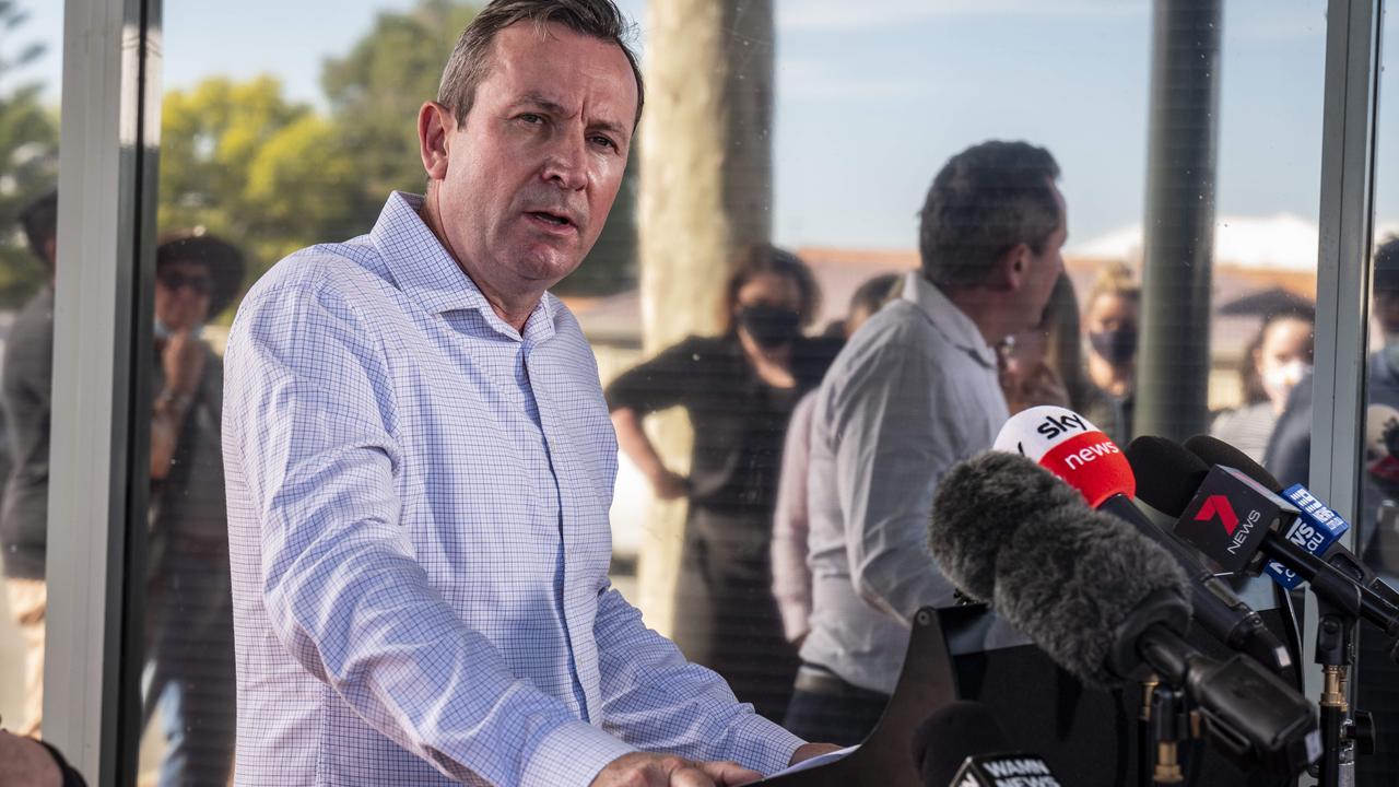 Mark McGowan will not reopen until 90 per cent is reached. Picture: NCA NewsWire / Tony McDonough