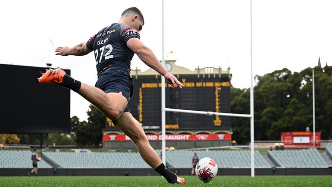 Nathan Cleary practicing his goal kicking at the Adelaide oval ahead of State of Origin. Picture: Grant Trouville © NRL Photos