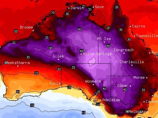 'Extreme' fire danger ratings have been issued as temperatures are set to soar on Boxing Day. Picture: Stormcast.