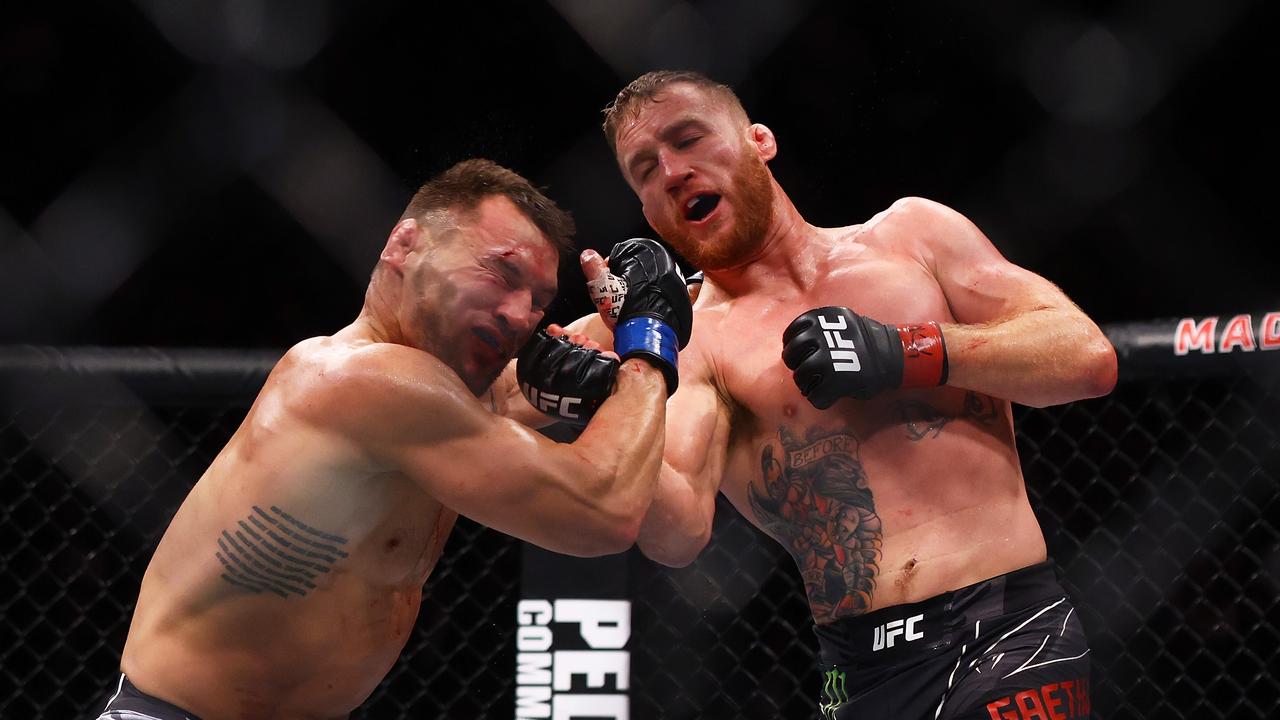 ‘This is INSANITY’: Instant classic UFC bloodbath delivers ‘fight for the ages’