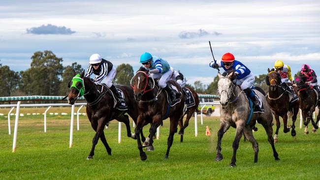 Lockyer Valley Turf Club Gatton Cup day, Saturday, June 26, 2021. PHOTO: Ali Kuchel