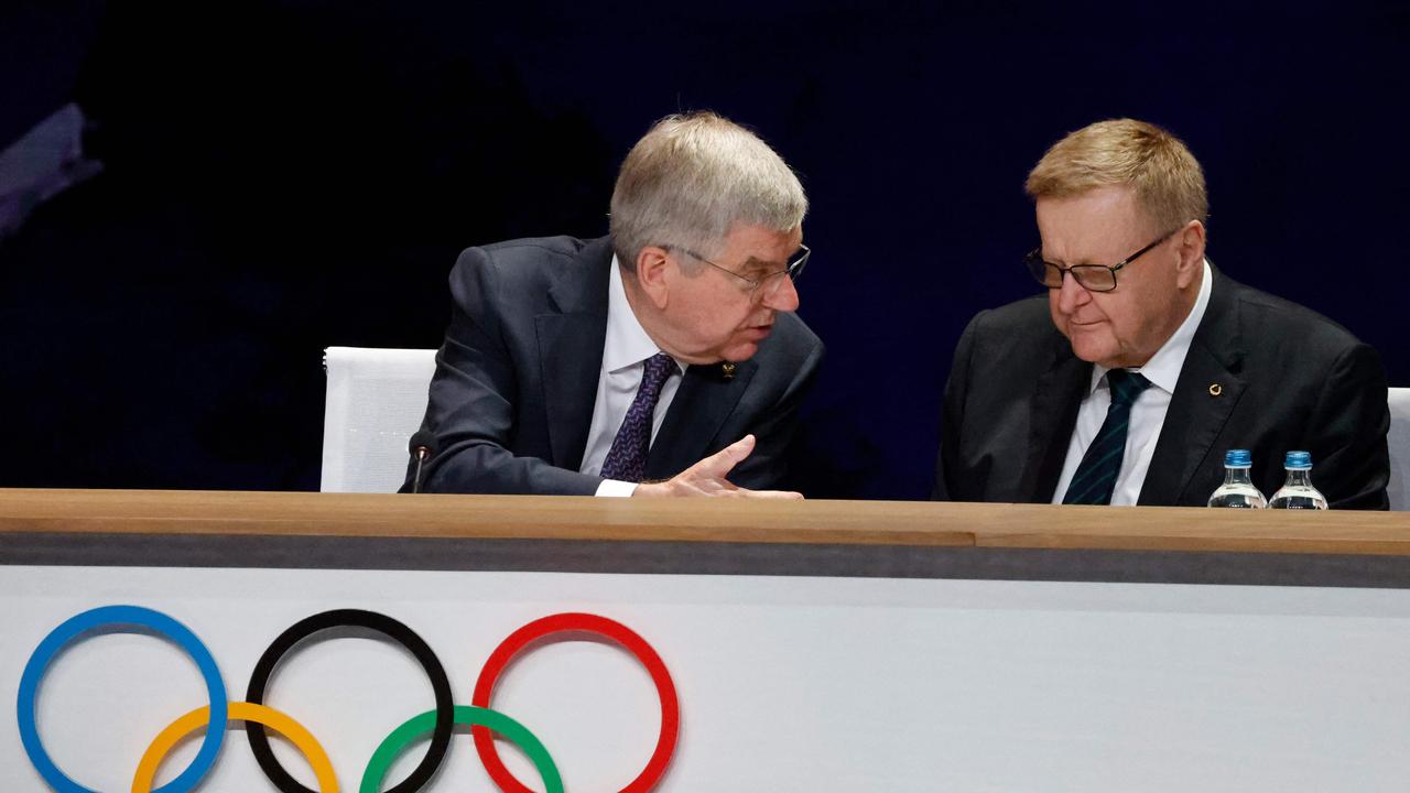 Australia’s John Coates (right) during the 142nd session of the IOC in Paris on July 24. (Photo by Ludovic Marin/AFP)