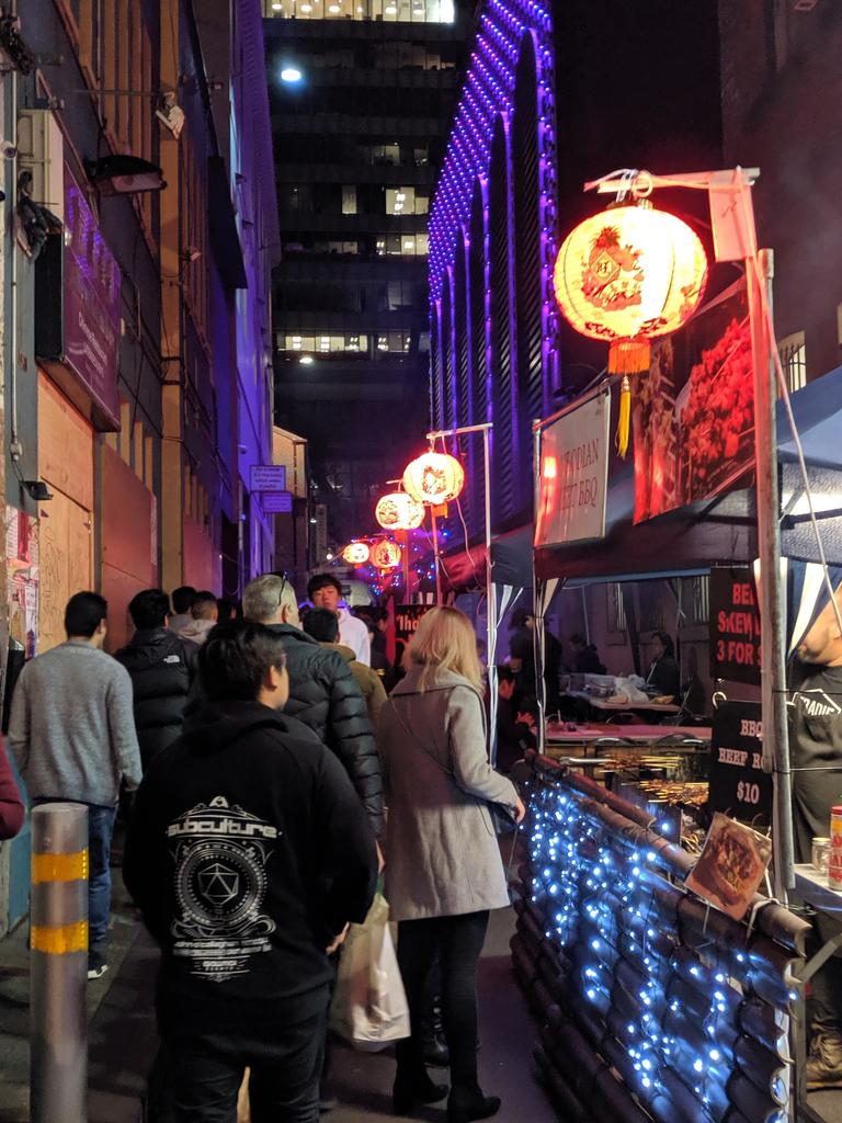 Don’t miss out on attending the night market! To keep up to date and see what’s on offer visit, chinatownmelbournemarket.com.au