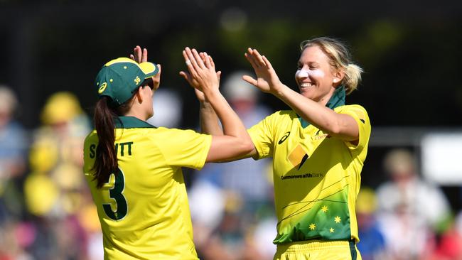 Delissa Kimmince (right) plays for the Gold Coast between her representative commitments. Picture: AAP Image