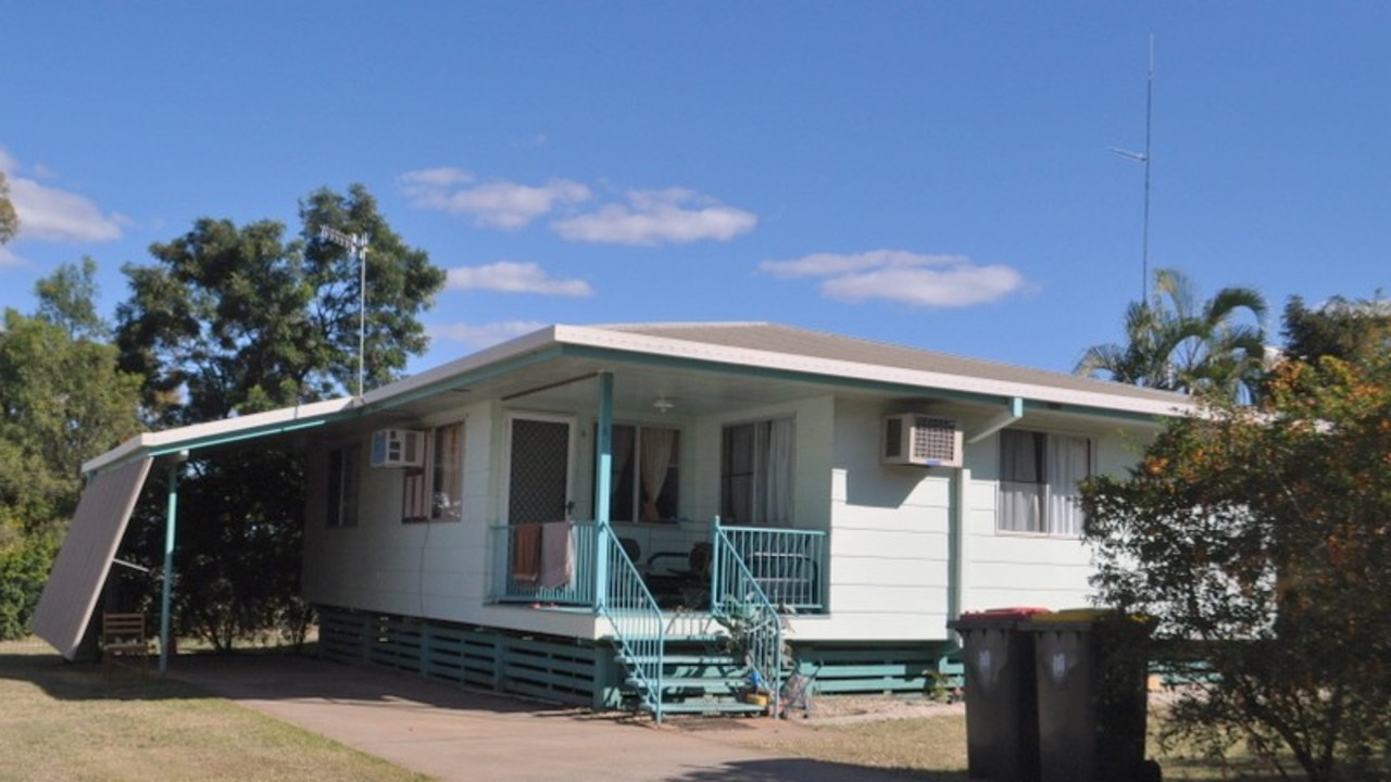 Back in 2011, this low set three bedroom home in Moranbah was listed for $900 a week.